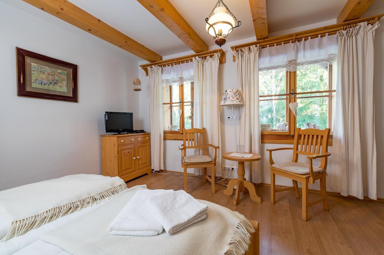 Valasske Chalupy Kycerka Hotel Velké Karlovice Zewnętrze zdjęcie
