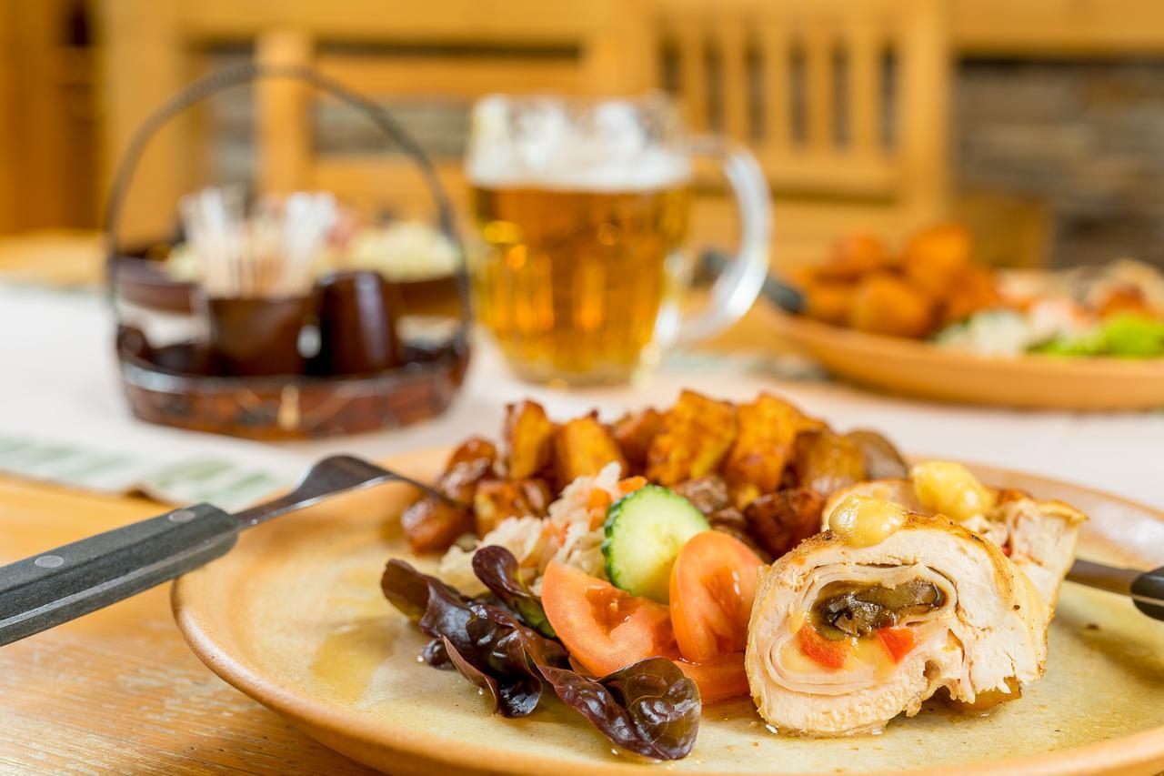 Valasske Chalupy Kycerka Hotel Velké Karlovice Zewnętrze zdjęcie